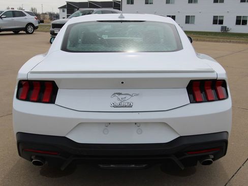 Used 2024 Ford Mustang Premium image 15