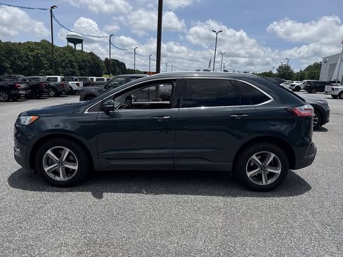 Used 2019 Ford Edge SEL w/ Equipment Group 201A AWD/4WD image 4
