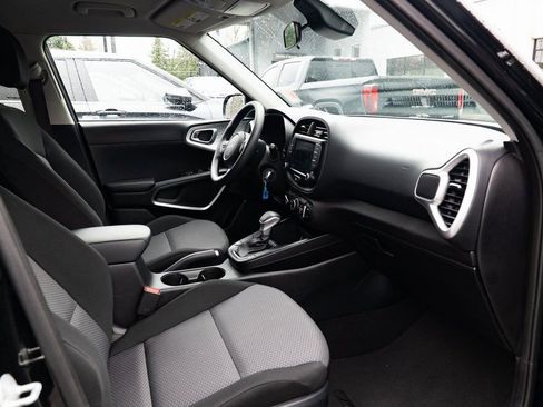Used 2024 Kia Soul LX w/ Option Group 015 image 25