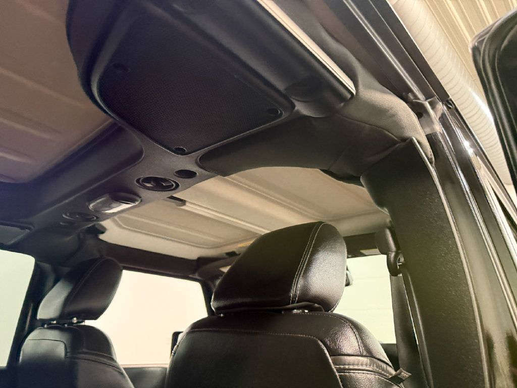 Used 2018 Jeep Wrangler Unlimited Sahara AWD/4WD image 69