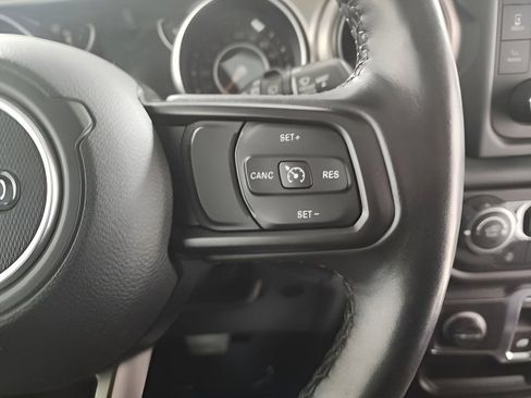 Used 2020 Jeep Wrangler Sport image 19