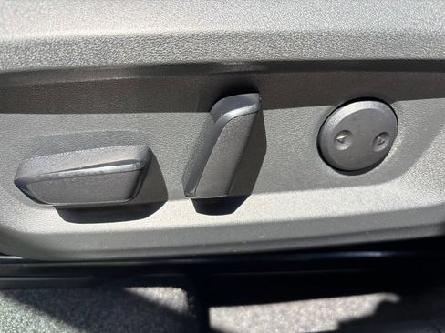 Certified 2026 Nissan Rogue SV AWD/4WD image 11