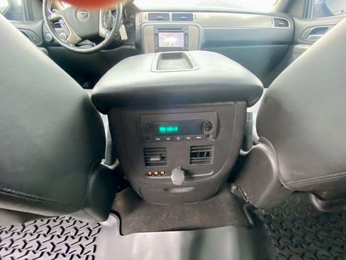 Used 2012 Chevrolet Avalanche LT image 13