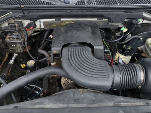 Used 2001 Ford F150 XL image 16