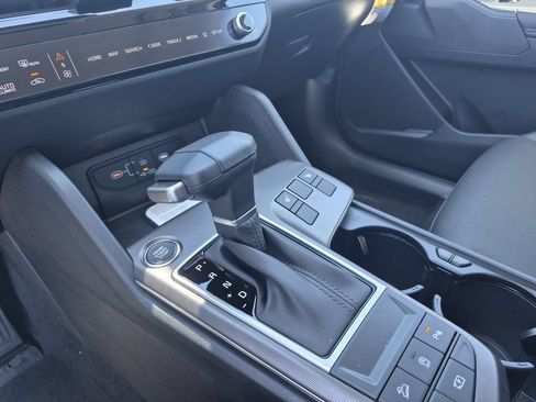 New 2026 Kia Sportage SX AWD/4WD image 9