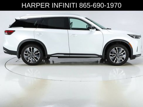 Used 2026 INFINITI QX60 Luxe w/ Cargo Package FWD image 11