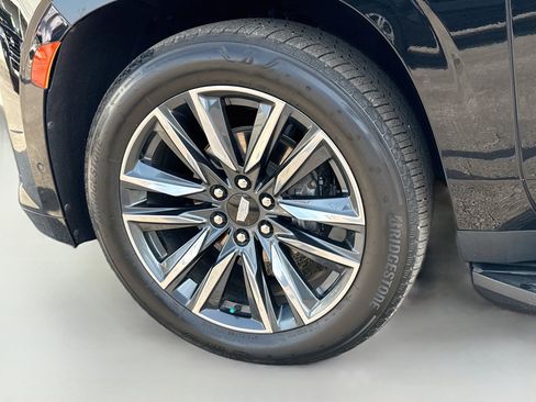 Used 2021 Cadillac Escalade Sport w/ Driver Assist Tech Package AWD/4WD image 45
