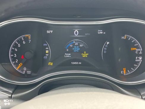 Certified 2022 Jeep Grand Cherokee Laredo E image 26