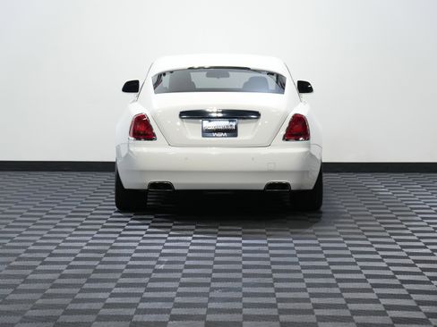 Used 2016 Rolls-Royce Wraith COUPE 2D image 7
