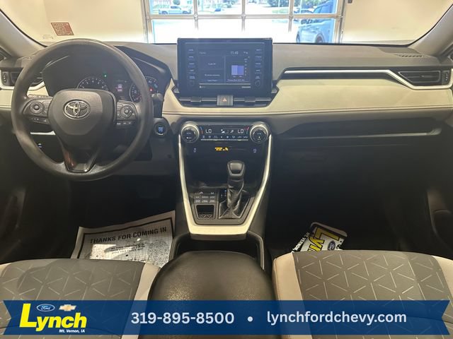 Used 2021 Toyota RAV4 XLE AWD/4WD image 8