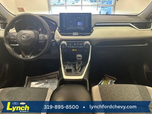 Used 2021 Toyota RAV4 XLE AWD/4WD image 8