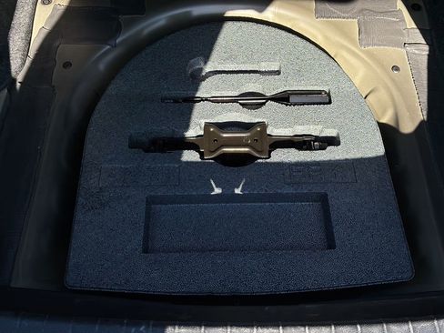 Used 2025 Nissan Altima 2.5 SR w/ SR Premium Package image 37