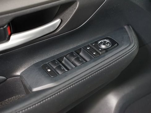 Certified 2025 Toyota Grand Highlander FWD image 31