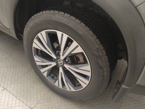 Used 2021 Nissan Rogue SV image 31