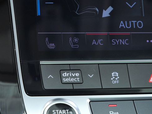 Used 2023 Audi Q8 Premium Plus w/ Premium Plus Package AWD/4WD image 29