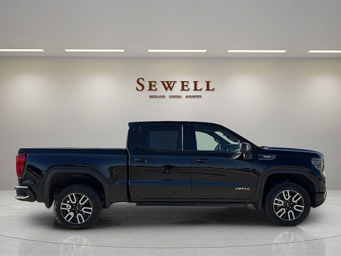 Used 2023 GMC Sierra 1500 AT4 w/ AT4 Premium Package AWD/4WD image 6