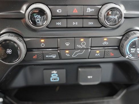 New 2026 Ford F250 XLT w/ XLT Premium Package image 14