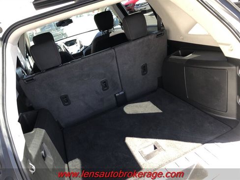 Used 2017 GMC Terrain SLE FWD image 18