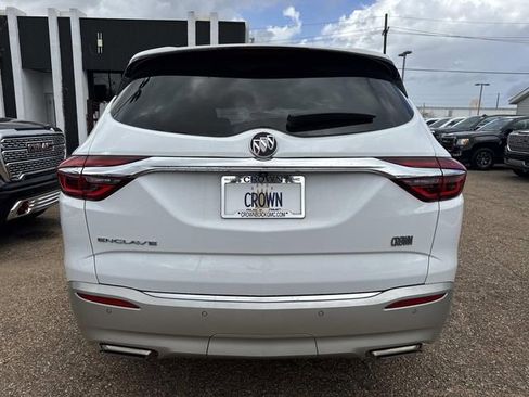 Used 2020 Buick Enclave Essence w/ Sound and Sites Package image 8
