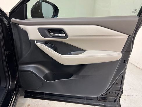 Used 2023 Nissan Rogue SL FWD image 33
