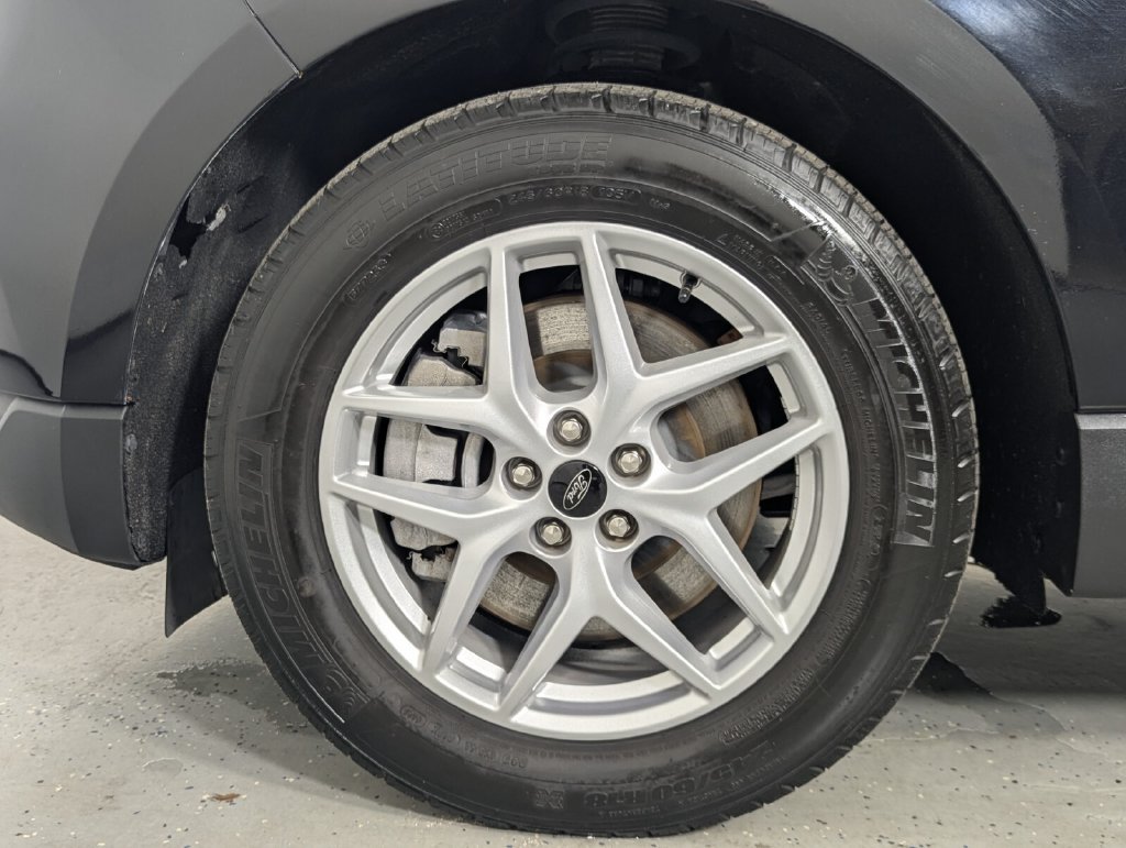 Used 2024 Ford Edge SEL AWD/4WD image 11