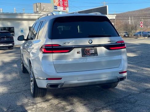 Used 2026 BMW X7 xDrive40i w/ Premium Package image 5