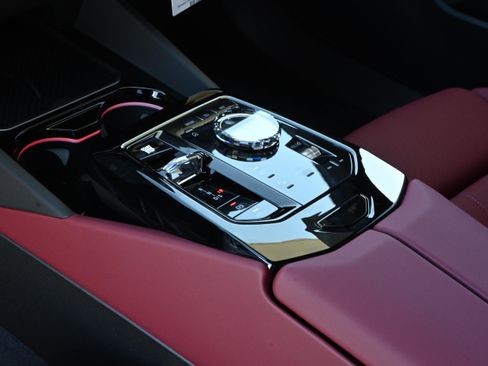 New 2026 BMW 540i xDrive w/ Executive Package image 22