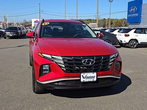 Used 2023 Hyundai Tucson SEL w/ Convenience Package AWD/4WD image 3