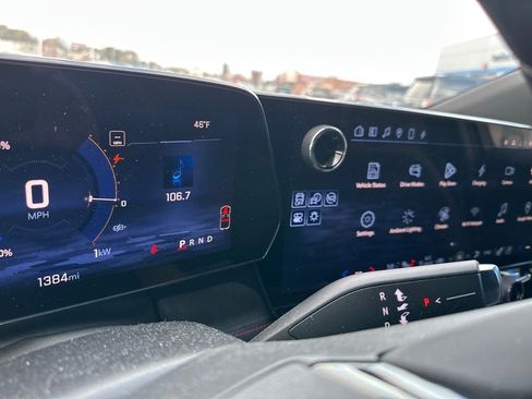 Used 2024 Chevrolet Blazer EV RS image 15