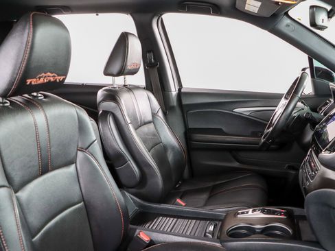 Used 2023 Honda Passport TrailSport image 27