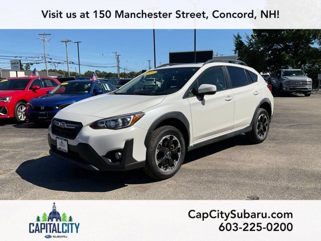 Used 2021 Subaru Crosstrek 2.0i Premium w/ Moonroof Package AWD/4WD image 3