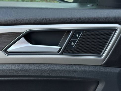 Used 2018 Volkswagen Atlas SEL image 27