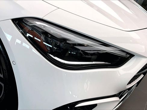 Used 2025 Mercedes-Benz CLE 300 4MATIC Coupe image 26