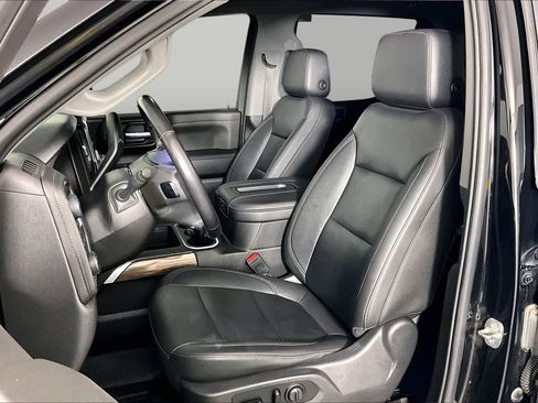 Used 2021 Chevrolet Silverado 1500 RST w/ Texas Edition Plus AWD/4WD image 8