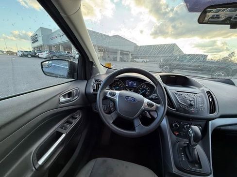 Used 2015 Ford Escape SE image 14