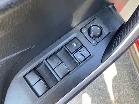 Used 2025 Toyota RAV4 LE AWD/4WD image 18