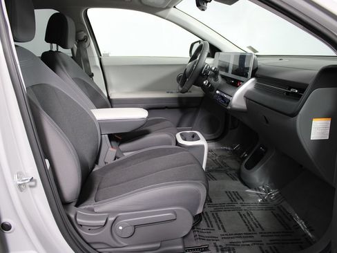 Used 2024 Hyundai Ioniq 5 SEL RWD image 8