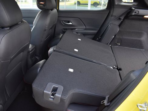 New 2026 Nissan Kicks SR w/ SR Premium Package FWD image 53