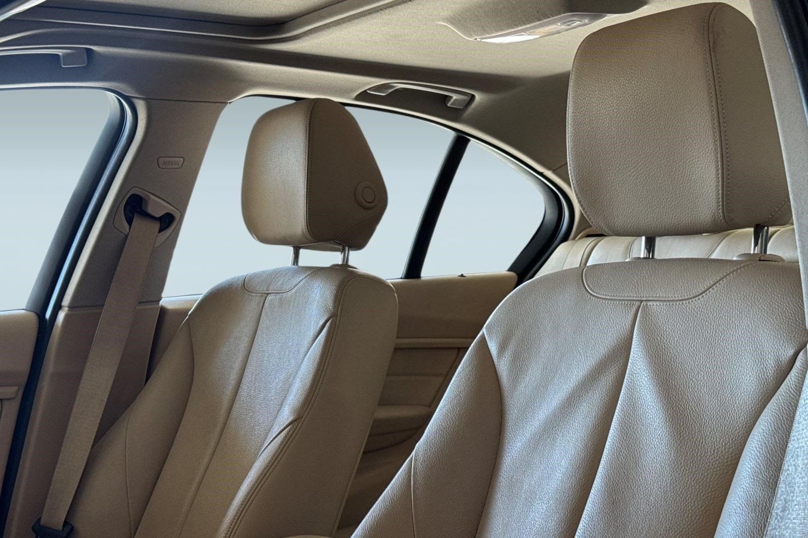 Used 2014 BMW 328d Sedan RWD image 25