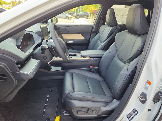 New 2026 Lexus ES 500e AWD/4WD image 8