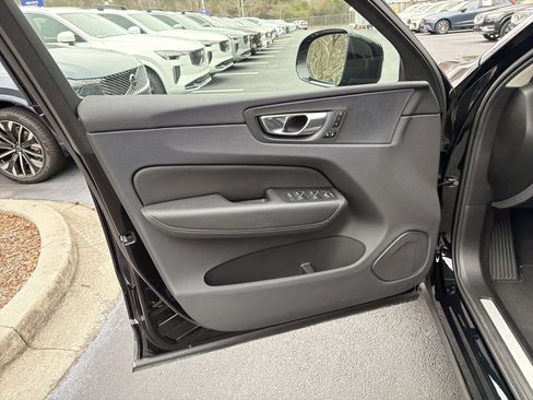 Certified 2025 Volvo XC60 B5 Plus image 14