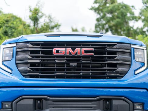 Used 2022 GMC Sierra 1500 Elevation w/ Preferred Package AWD/4WD image 38