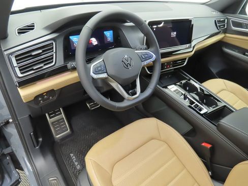 New 2026 Volkswagen Atlas Cross Sport SEL R-Line image 9