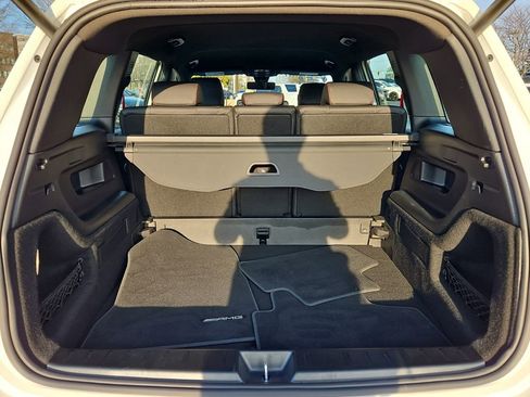 Used 2023 Mercedes-Benz GLB 35 AMG 4MATIC w/ Premium Package image 16