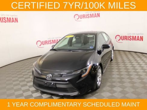 Used 2025 Toyota Corolla LE FWD image 1