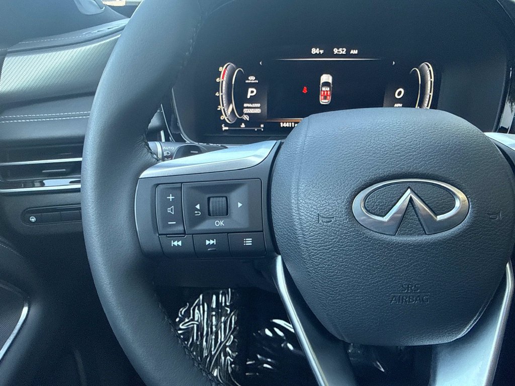 Used 2025 INFINITI QX60 Luxe w/ Black Edition FWD image 18