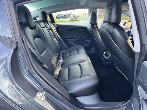 Used 2021 Tesla Model 3 Long Range image 16