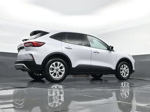 Used 2025 Ford Escape Active AWD/4WD image 23