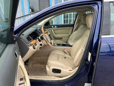 Used 2011 Lincoln MKS FWD image 10