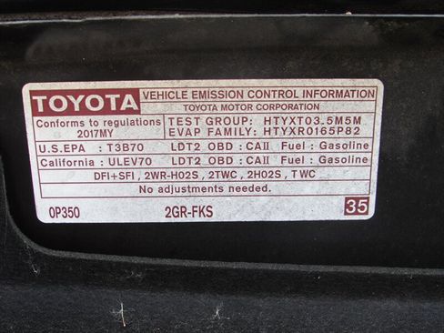 Used 2017 Toyota Sienna LE FWD image 35